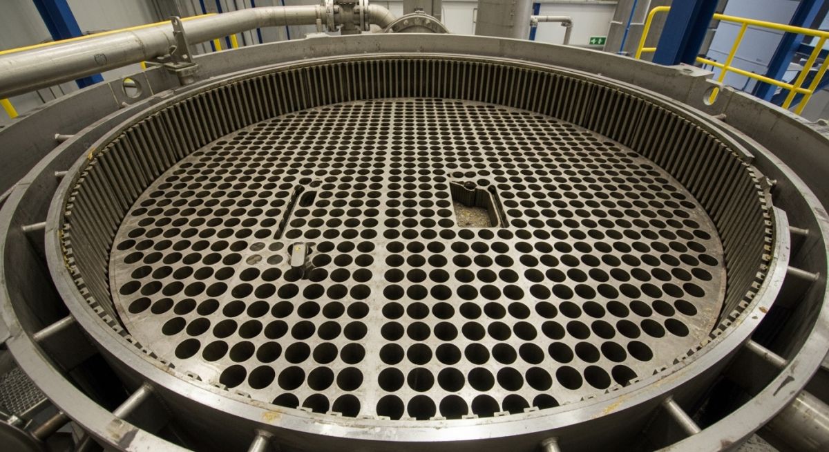 Professional Heat Exchanger Tube Plugging and maintenance on an industrial shell and tube exchanger.